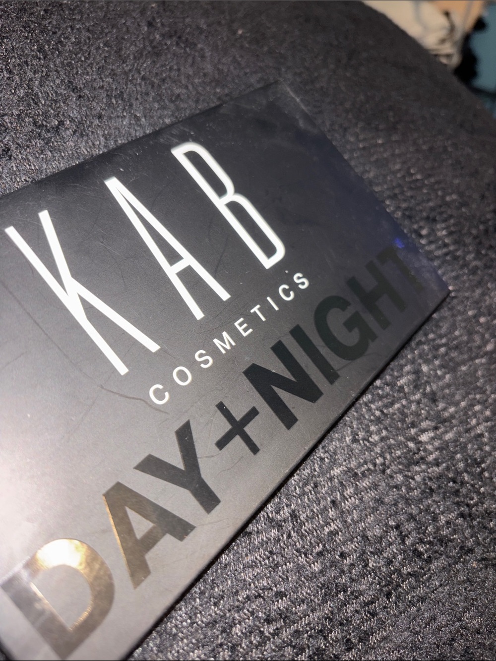 Day + Night Eyeshadow Palette - Black